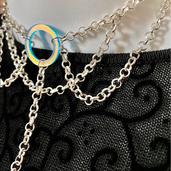 🥀Multi-chain, moon and circle choker. Silver chains. Iridescent quarter moon - Picture 10 of 16
